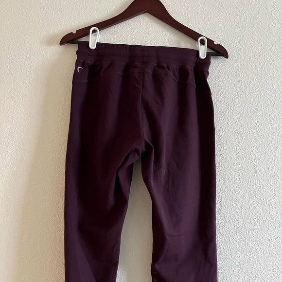ZYIA Women’s Workout Unwind Jogger Size XS in Plum - Picture 8 of 13